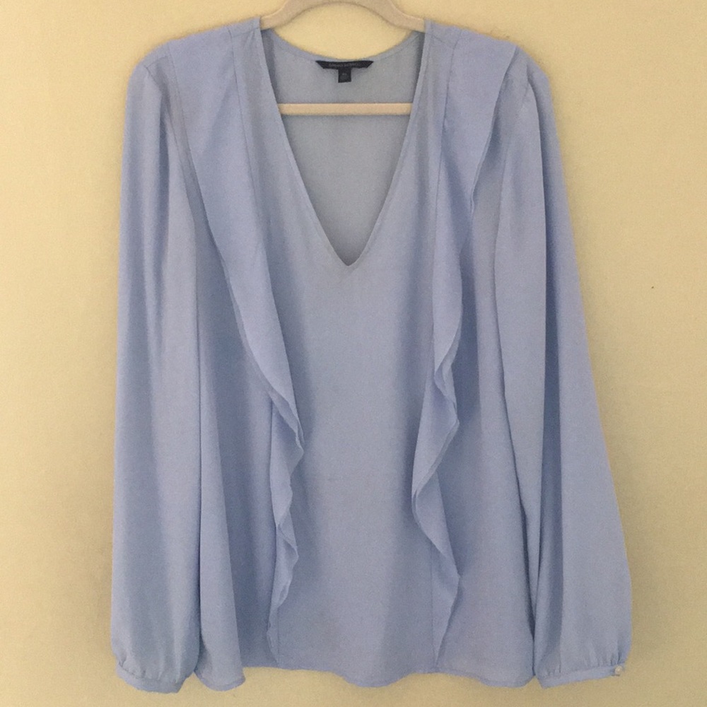 Cute, flowy light blue top!